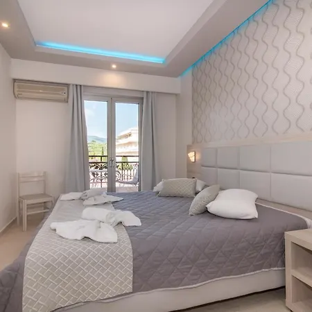 Tzante Zakynthos, Adults Only